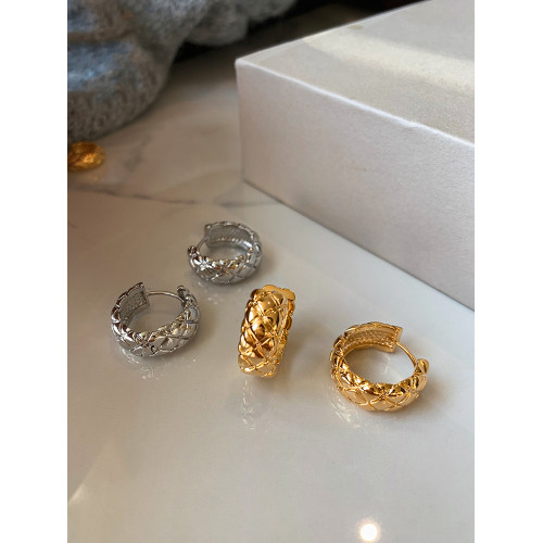 劉亦菲同款金色菱格圈圈耳環女高級2026新款高級感金屬耳圈耳飾 劉亦菲同款金色菱格圈圈耳環女高級2026新款高級感金屬耳圈耳飾