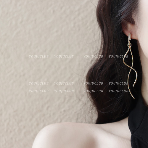 YOUJUclub-優雅閃耀~高級感簡約線條長款氣質優雅耳環蚊香盤耳夾