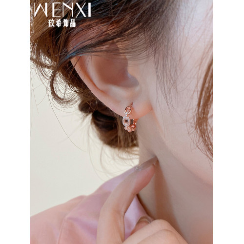 輕奢通勤玫瑰金耳釦2026新款爆款小衆耳環秋冬微鑲氣質耳墜耳飾女