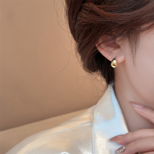 金屬銀小豆豆耳釘2026新款爆款秋冬耳環女輕奢高級感氣質精緻耳飾