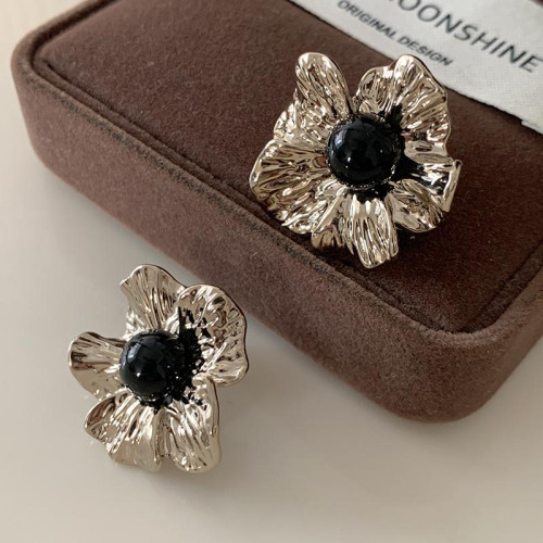 肌理感金屬花朵耳釘輕奢黑色瑪瑙耳環2026新款爆款高級感復古耳飾