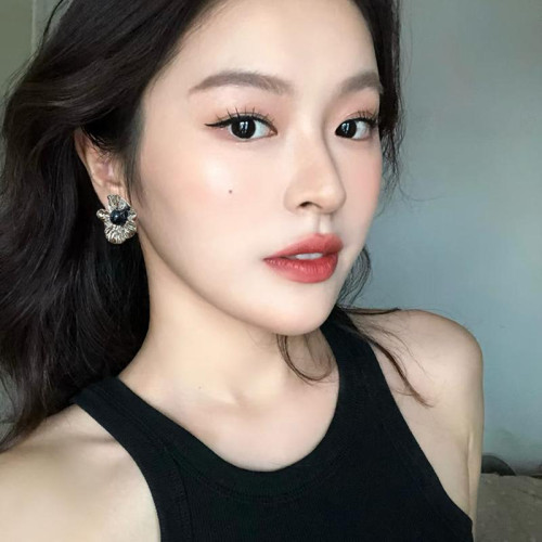 肌理感金屬花朵耳釘輕奢黑色瑪瑙耳環2026新款爆款高級感復古耳飾