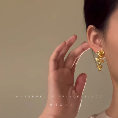 「鎏金碎葉」金色葉子耳環2026新款爆款高級感花朵流蘇復古耳飾女