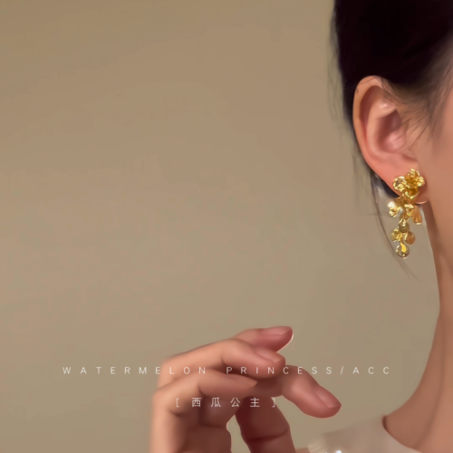 「鎏金碎葉」金色葉子耳環2026新款爆款高級感花朵流蘇復古耳飾女