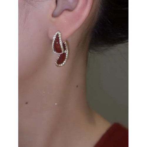 一款兩戴紅色水滴耳環復古氣質後掛式獨特小衆設計感高級耳釘耳飾
