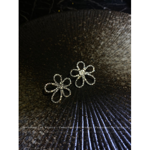 清冷女主 韓系滿鑽鏤空花朵耳環女輕奢高級感耳釘小衆設計感耳飾