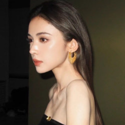 金色線條圈圈耳環女輕奢高級感耳釘2026新款爆款獨特漂亮誇張耳飾