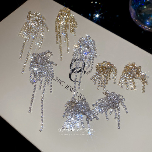 耳環2025新款爆款輕奢高級感新娘結婚婚紗菸花長款方圓臉流蘇耳飾