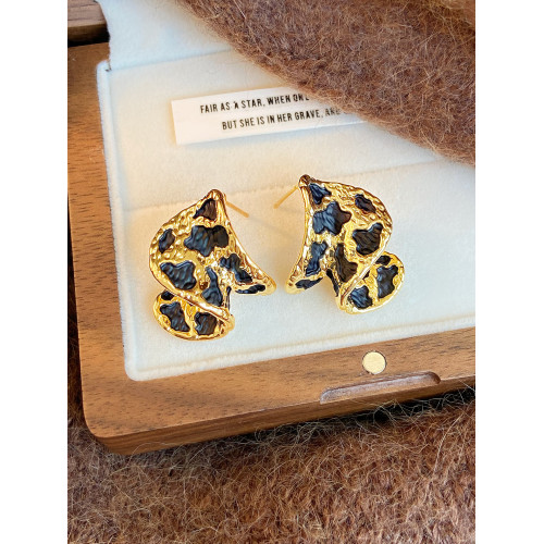 巨好看不規則秋冬耳環耳釘2026新款爆款高級感輕奢氣質大氣耳飾女 巨好看不規則秋冬耳環耳釘2026新款爆款高級感輕奢氣質大氣耳飾女