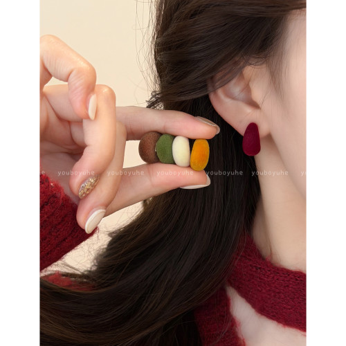 復古秋冬紅色植絨耳環女2026新年獨特漂亮銀針耳釘適合冬天的耳飾
