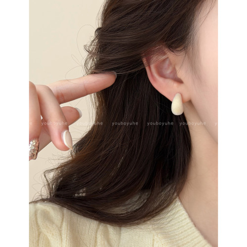 復古秋冬紅色植絨耳環女2026新年獨特漂亮銀針耳釘適合冬天的耳飾