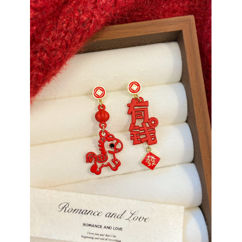 馬上有錢生肖獨特小馬新年輕奢耳環2025新款爆款高級感耳釘耳飾女