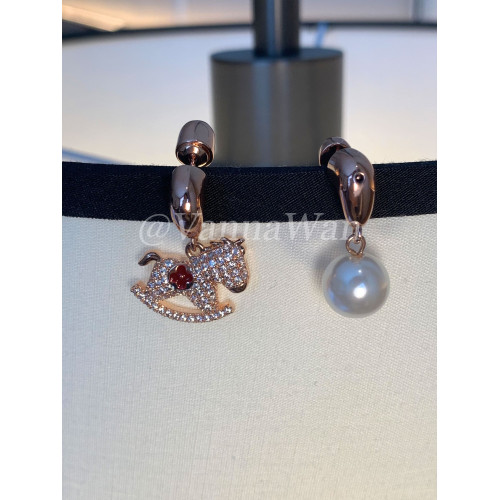 VanWan【聯名版】老fa～馬年限定 閃鑽馬耳環紅色奶油花耳飾銀針