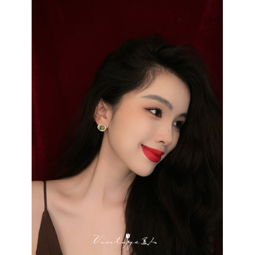 「萊茵河畔」法式優雅復古高級感閃耀宴會鋯石橄欖綠耳釘/耳夾女