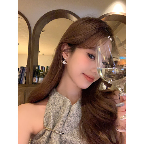 【蜜桃茶】法式美神 星球珍珠耳環女秋冬輕奢高級感土星耳釘耳飾 【蜜桃茶】法式美神 星球珍珠耳環女秋冬輕奢高級感土星耳釘耳飾