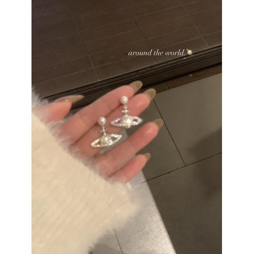 【蜜桃茶】法式美神 星球珍珠耳環女秋冬輕奢高級感土星耳釘耳飾 【蜜桃茶】法式美神 星球珍珠耳環女秋冬輕奢高級感土星耳釘耳飾