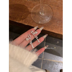 千金感氣質蝴蝶結耳環輕奢獨特耳釘高級感耳飾女無耳洞蚊香盤耳夾