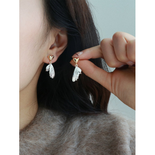 因缺斯汀s925銀針金銀撞色愛心魚尾耳環小衆設計無耳洞蚊香盤耳夾