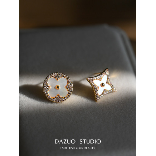 法式小香風金色耳環女輕奢高級感耳飾品貝母不對稱四葉草氣質耳釘