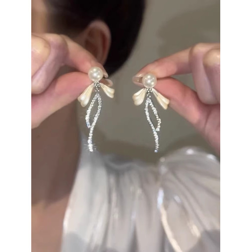 珍珠蝴蝶結流蘇耳環女2026新款爆款鋯石耳釘輕奢高級感小衆設計