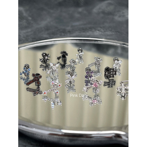 Pink Daily暗黑風超閃滿鑽十字架鈦鋼耳釘女平底耳骨釘耳蝸釘耳飾