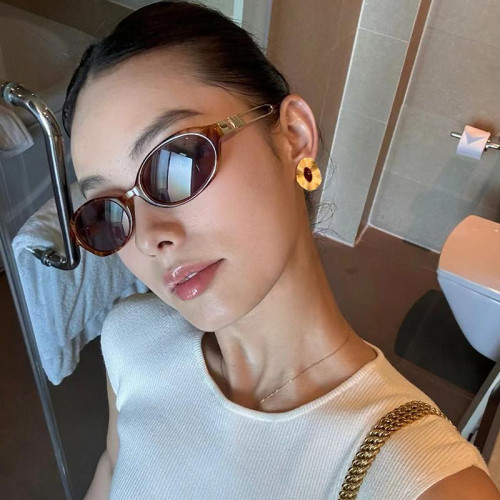 安可拉紅琺瑯耳環輕奢高級感中古耳釘寬面肌理圓盤宮廷風復古耳飾