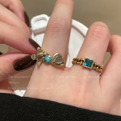 綠松石愛心鳶尾花復古戒指女款中古小衆輕奢高級感食指戒曡戴指環