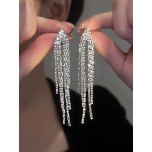 高級感流蘇耳環女氣質耳墜長款圓臉顯瘦輕奢銀針耳飾2024年新款潮