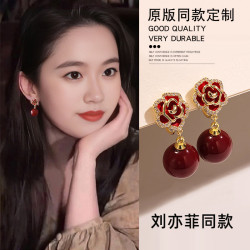 紅色珍珠耳夾無耳洞女耳環高級感耳飾2026新款爆款輕奢山茶花耳釘