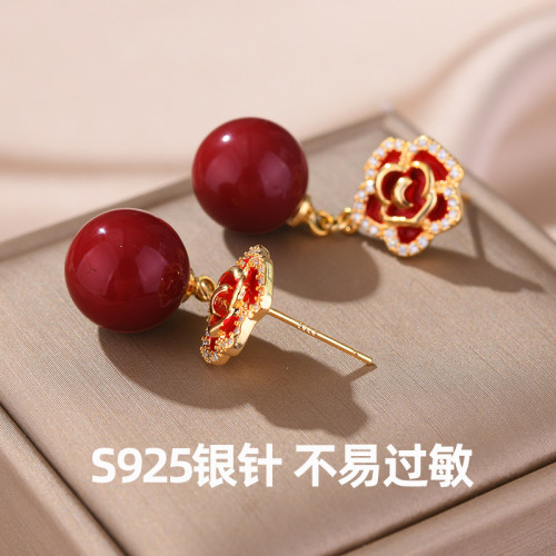 紅色珍珠耳夾無耳洞女耳環高級感耳飾2026新款爆款輕奢山茶花耳釘 紅色珍珠耳夾無耳洞女耳環高級感耳飾2026新款爆款輕奢山茶花耳釘