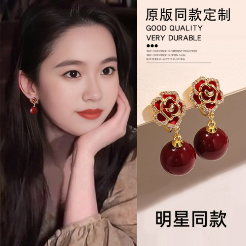紅色珍珠耳夾無耳洞女耳環高級感耳飾2026新款爆款輕奢山茶花耳釘 紅色珍珠耳夾無耳洞女耳環高級感耳飾2026新款爆款輕奢山茶花耳釘