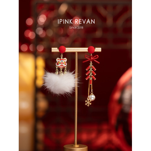 IPINK原創新年喜慶醒獅鈴鐺耳環女新中式耳夾紅色風耳飾