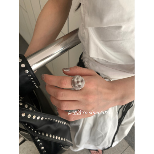 渣渣Yo韓系ins小衆鏤空圓球網狀戒指女設計感銀色輕奢高級感指環 渣渣Yo韓系ins小衆鏤空圓球網狀戒指女設計感銀色輕奢高級感指環