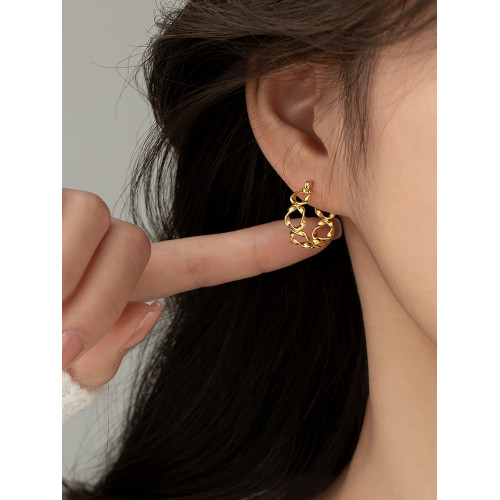 【巷南】925銀扭曲耳環小衆設計女2026新爆款耳釘輕奢高級感耳飾