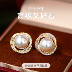 金色珍珠耳釘女2026新款爆款輕奢高級感氣質大氣耳環獨特漂亮耳飾