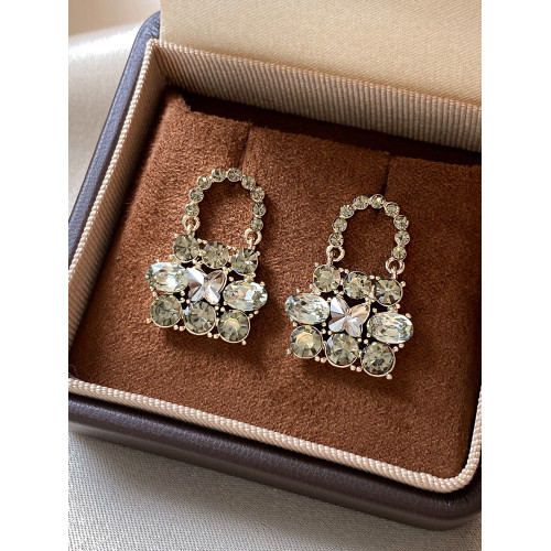 茶色鋯石包包耳環女春2026新款巨好看耳飾輕奢高級感獨特漂亮耳釘