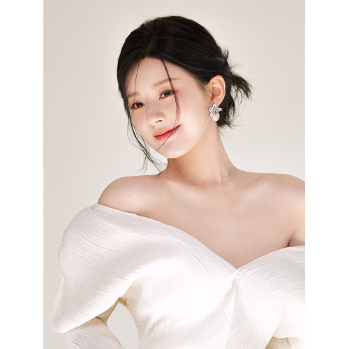 氣質花朵珍珠款耳環2026新款爆款高級感耳釘女巨好看大氣耳墜耳飾