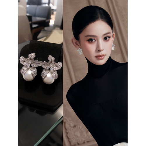 氣質花朵珍珠款耳環2026新款爆款高級感耳釘女巨好看大氣耳墜耳飾