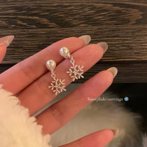 精緻閃鋯雪花珍珠吊墜後掛式耳釘女輕奢高級感耳環無耳洞耳夾耳飾