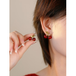 櫻桃紅色耳飾女銀耳釘耳環2026新款爆款高級感輕奢秋冬新年耳墜