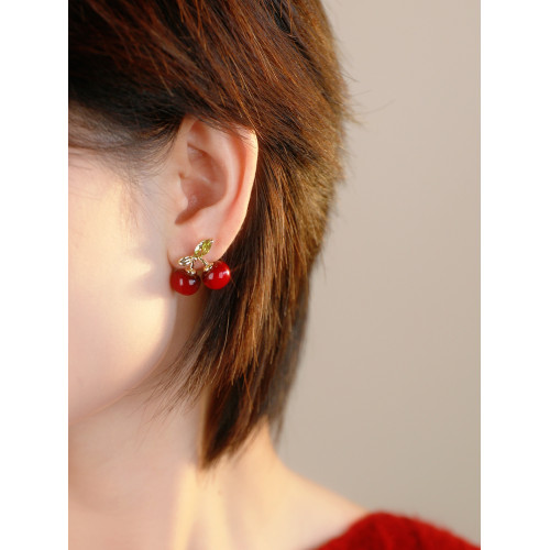 櫻桃紅色耳飾女銀耳釘耳環2026新款爆款高級感輕奢秋冬新年耳墜