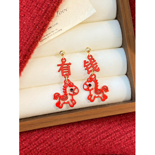 馬上有錢本命年小馬無耳洞耳夾耳環2026新款爆款高級感耳釘耳飾女