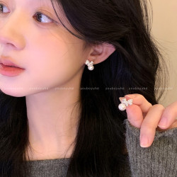 閃耀馬年~滿鋯銀色珍珠小馬耳環女2026本命年耳釘高級感精緻耳飾