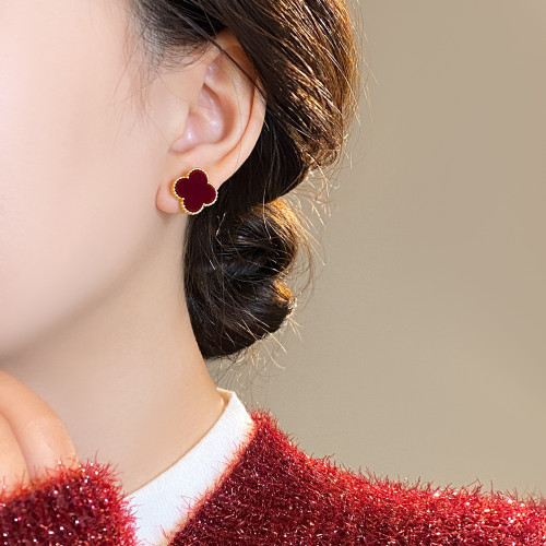 紅色絲絨四葉草珍珠耳環女2026新款爆款耳飾品高級感輕奢新年耳釘 紅色絲絨四葉草珍珠耳環女2026新款爆款耳飾品高級感輕奢新年耳釘