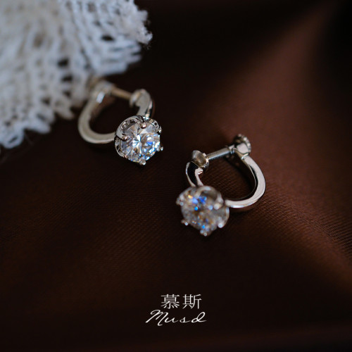 【暮光】慕斯無痛耳夾丨高級感爆閃莫桑鑽一體式螺旋無耳洞耳飾女