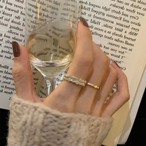 SUGAR 輕奢小衆超閃鋯石戒指女ins簡約設計冷淡風時尚個性食指戒