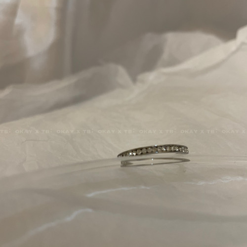 OKAY X 閃閃捷克水鑽小巧簡約設計鈦鋼指環百搭關節指環尾戒細圈