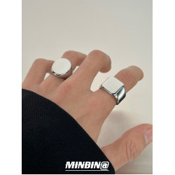 戒指男女冷淡風小衆ins潮牌尾戒酷簡約光面素圈鈦鋼指環情侶對戒