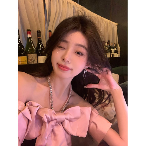 閃鋯蝴蝶結耳釘獨特漂亮耳環女輕奢高級感氣質大氣耳飾蚊香盤耳夾