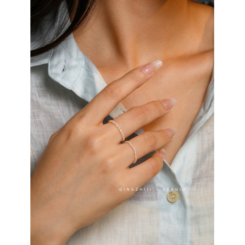 強光淡水養殖超小米粒珍珠戒指女全網zui細純手工製作彈力繩戒指